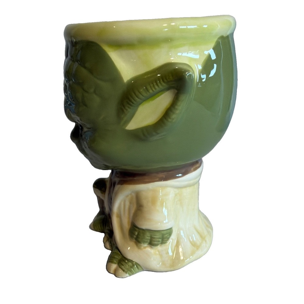 Star Wars Yoda Ceramic 3D Sculpted Mug Green Tan Glossy Jedi Master Figural Cup - Picture 8 of 9